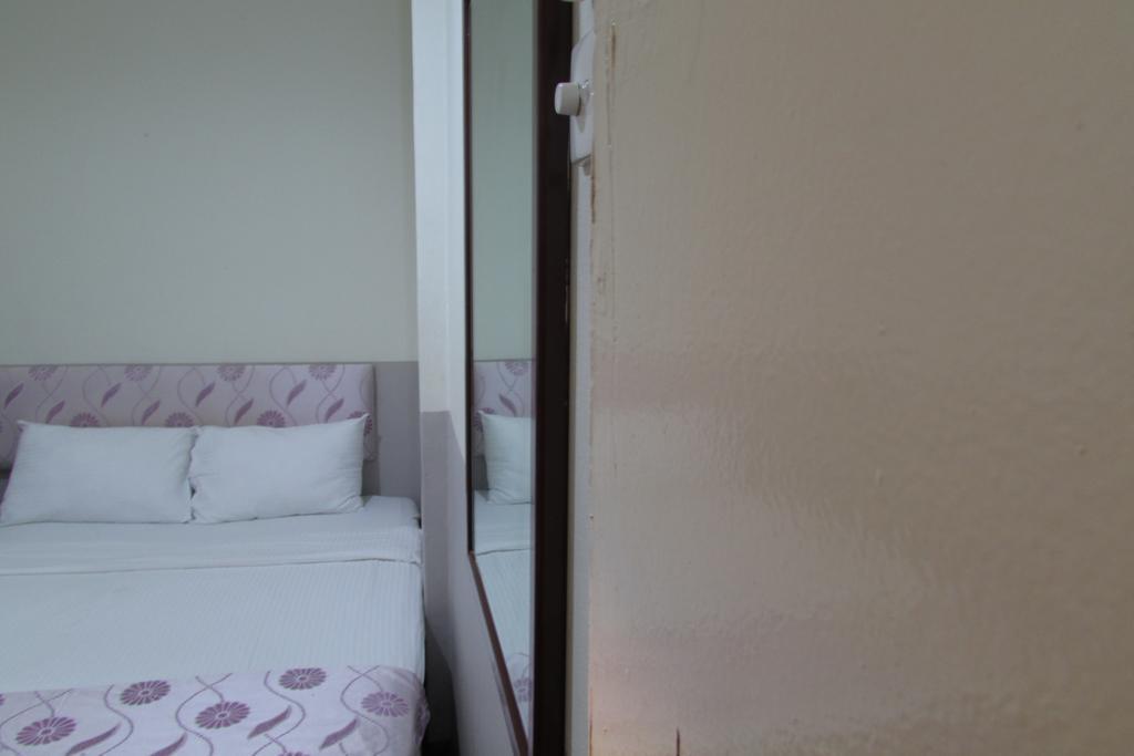 Meriton Hotel Сингапур Стая снимка