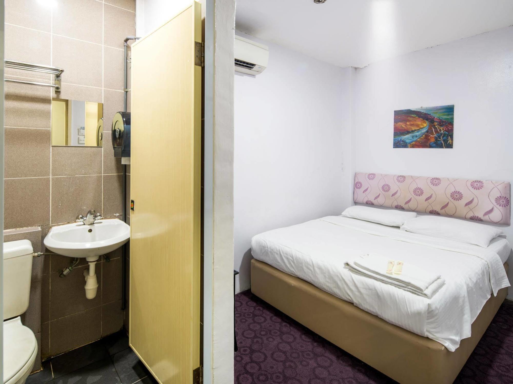 Meriton Hotel Сингапур Екстериор снимка